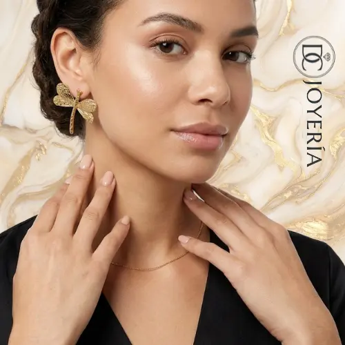 Aretes dorados forma de libélula — Acero inoxidable Dorado