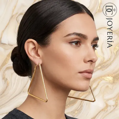 Argollas doradas triángulo plano — Acero inoxidable Dorado