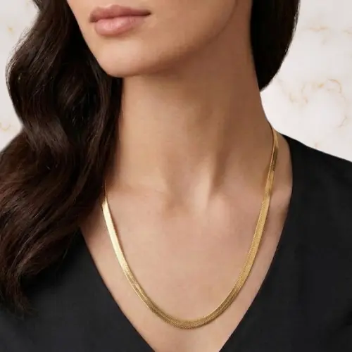 Collar dorado plano mediano — Acero inoxidable Dorado