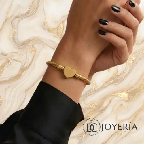 Brazalete dorado corazón plano — Acero inoxidable Dorado