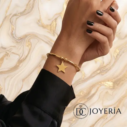 Brazalete dorado estrella plana — Acero inoxidable Dorado